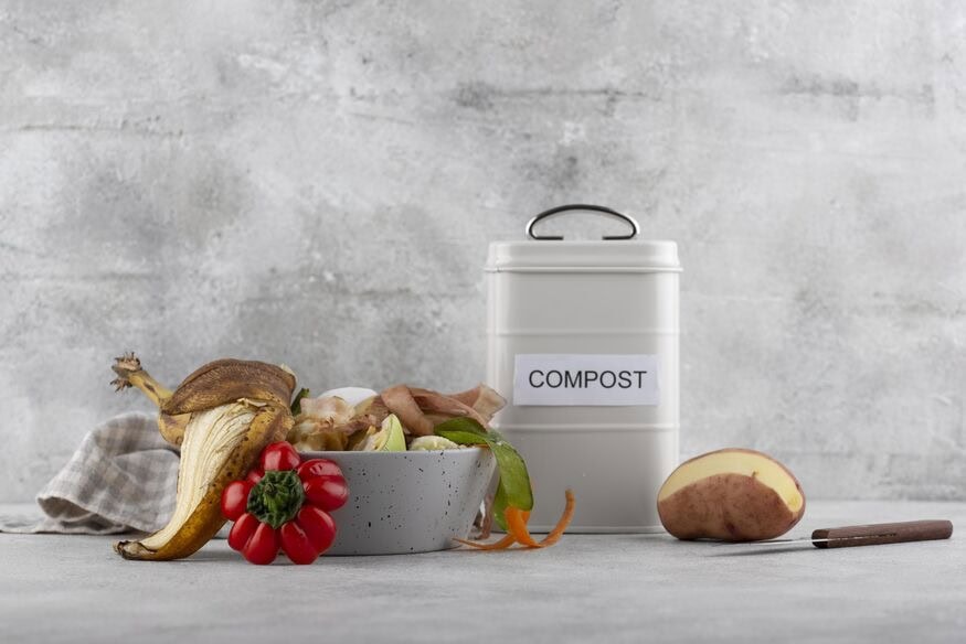 Kitchen compost bin used to reduce household waste naturally