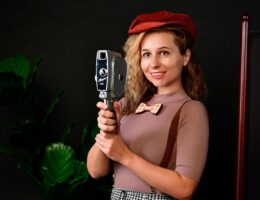 retro 70s style outfit with flared jeans and vintage shirt